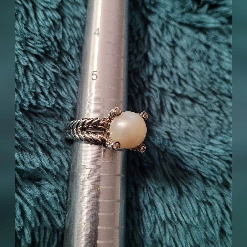 David Yurman Sterling Silver Pearl Ring With Diamonds - Picture 3 of 10